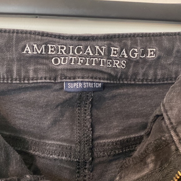 American Eagle Hi-Rise Shortie Black Jean Short Size 6 - Picture 3 of 7